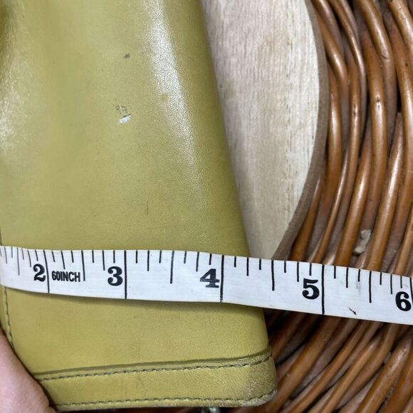 Coach Soho Tan Leather Buckle Flap Closure Long Wallet Green Yellow Clutch - Picture 3 of 9